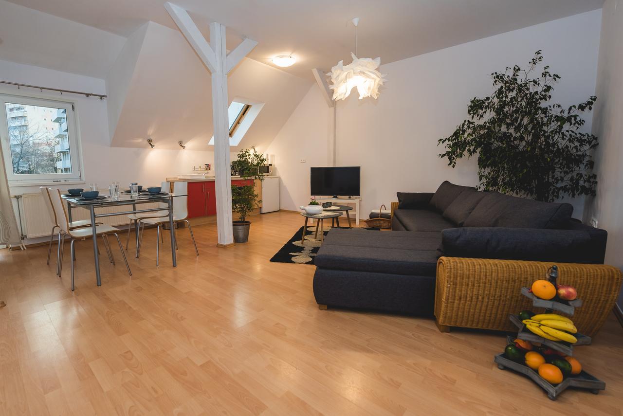 Terra Apartment Satu Mare Eksteriør bilde
